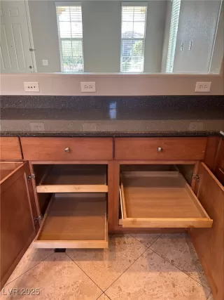 Photo #5: 2687818 Listing 