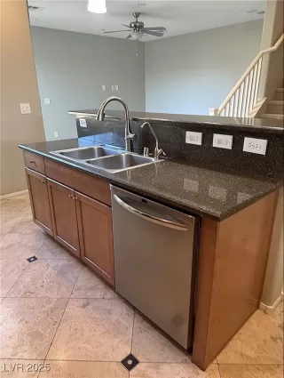 Photo #6: 2687818 Listing 
