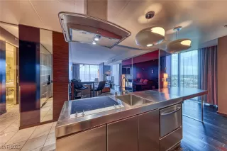 Photo #5: 2687831 Listing