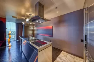 Photo #6: 2687831 Listing