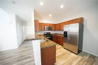 Photo #5: 2687848 Listing 