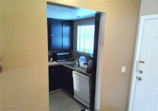 Photo #2: 2687854 Listing 