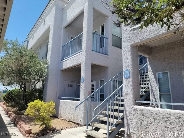 MLS: 2687868 Condo For Sale