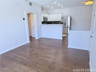 Photo #1: 2687868 Listing 