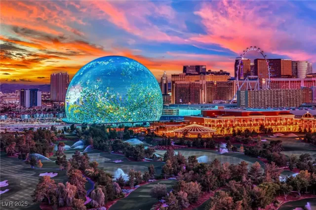 MLS: 2687878 Condo For Sale