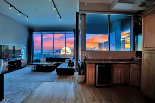 Photo #4: 2687878 Listing 