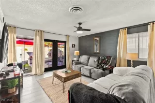 Photo #6: 2687921 Listing 