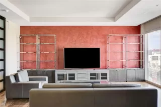 Photo #2: 2687925 Listing 