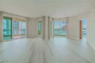 Primary Photo for MLS#: 2687972