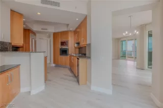 Photo #6: 2687972 Listing 