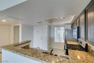 Photo #1: 2687974 Listing 