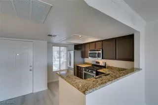 Photo #3: 2687974 Listing 