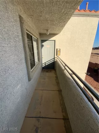 Photo #1: 2687976 Listing 