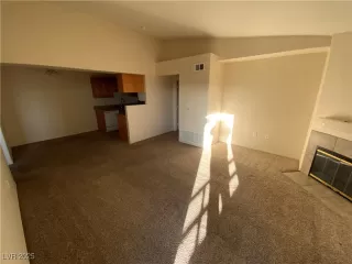 Photo #2: 2687976 Listing 