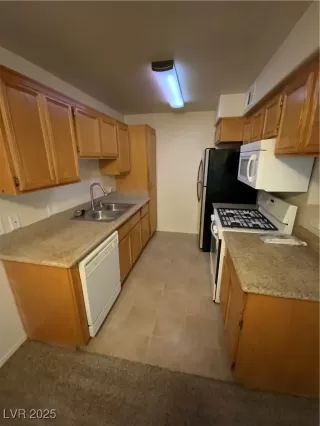 Photo #4: 2687976 Listing 