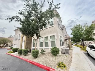 Photo #1: 2687982 Listing 