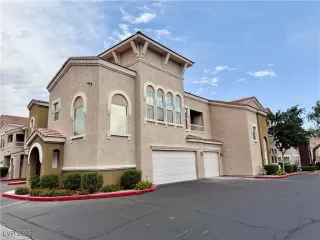 Photo #2: 2687982 Listing 