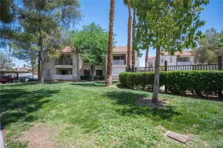 Photo #1: 2688001 Listing 