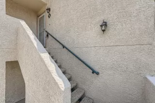 Photo #2: 2688013 Listing