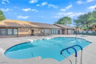 Photo #1: 2688040 Listing