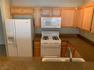 Photo #5: 2688043 Listing 