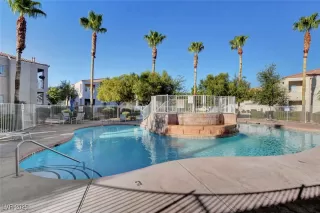 Photo #2: 2688044 Listing