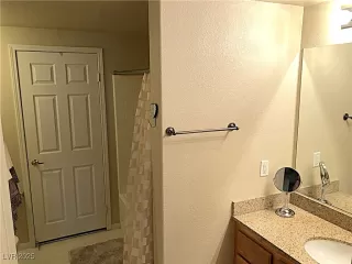 Photo #2: 2688106 Listing 