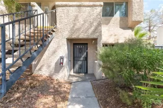 Photo #2: 2688131 Listing