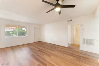 Photo #3: 2688131 Listing