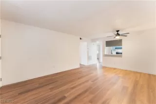 Photo #5: 2688131 Listing