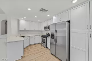 Photo #6: 2688143 Listing 