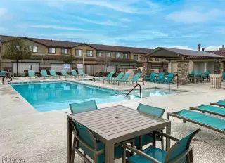 Photo #4: 2688157 Listing 