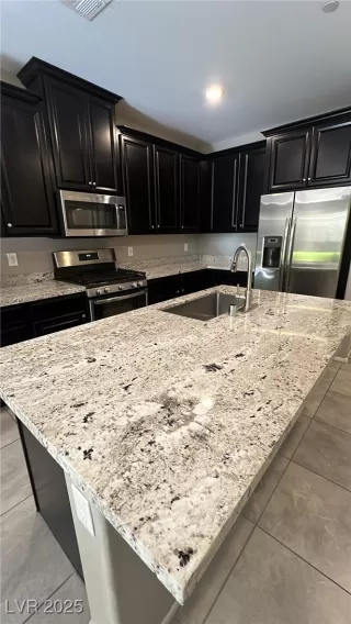 Photo #6: 2688157 Listing 