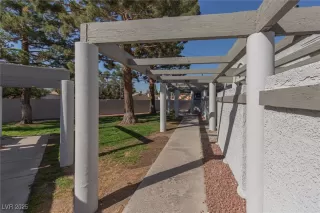 Photo #4: 2688207 Listing