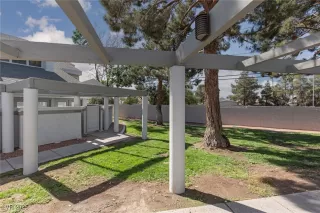 Photo #5: 2688207 Listing