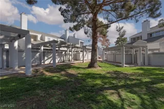 Photo #6: 2688207 Listing