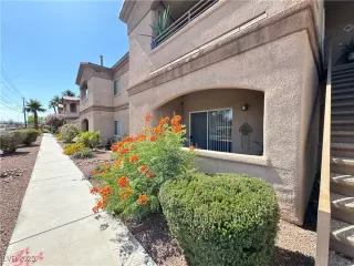 Photo #1: 2688216 Listing