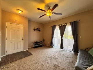 Photo #3: 2688216 Listing