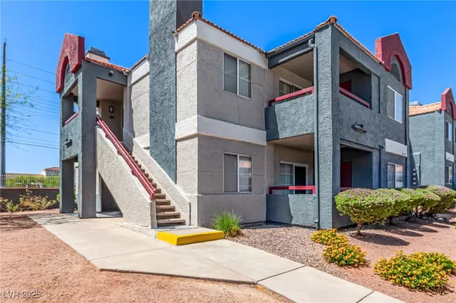 MLS: 2688240 Condo For Sale