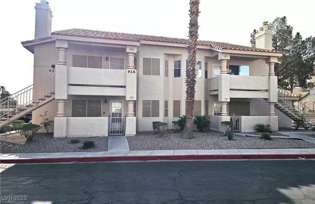 MLS: 2688247 Condo For Sale