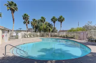 Photo #1: 2688272 Listing