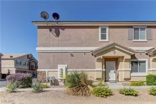 Photo #2: 2688272 Listing