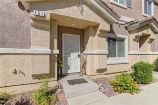 Photo #3: 2688272 Listing