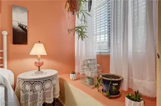 Photo #3: 2688280 Listing