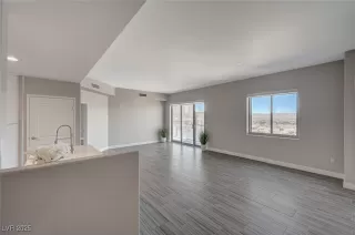 Photo #1: 2688293 Listing 