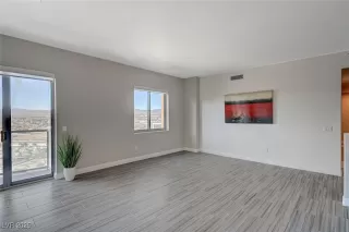 Photo #4: 2688293 Listing 