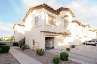 Photo #4: 2688295 Listing