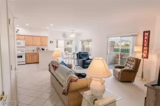 Photo #6: 2688295 Listing