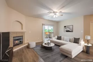 Photo #2: 2688299 Listing