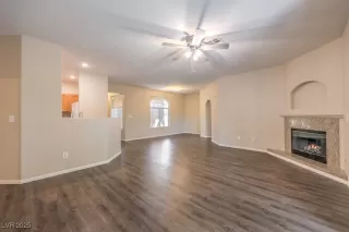 Photo #5: 2688299 Listing